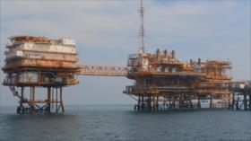 Irán - 1. Artistas autodidactas 2. Plataformas petroleras en la isla Jark 3. Museo Malek 4. Aspectos de Irán: el tallado de madera