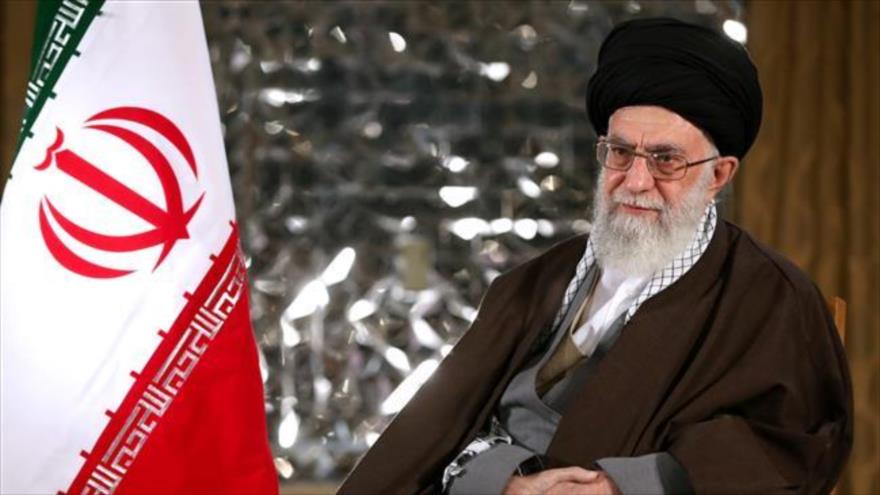 El Líder de la Revolución Islámica de Irán, el ayatolá Seyed Ali Jamenei.