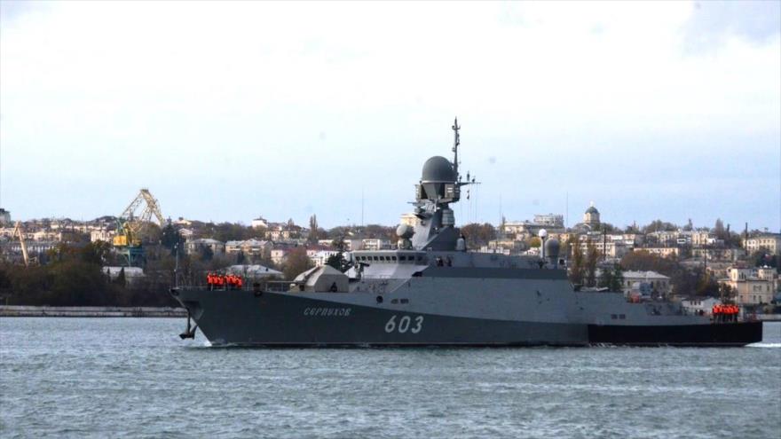 Video: Buque de guerra ruso Serpukhov se dirige a Siria