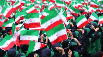 Irán conmemora 37º aniversario del “Día de la República Islámica”