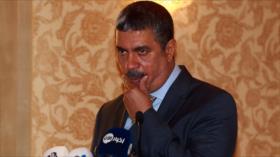 Expresidente fugitivo yemení destituye a su premier Jaled Bahah
