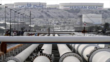 “Exportaciones petroleras de Irán superan los 2 millones de bpd”