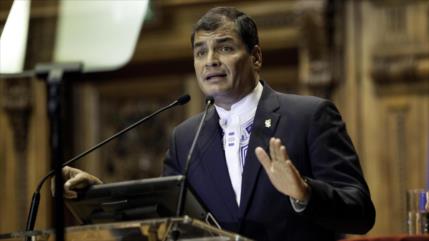 Correa pide apoyo de sus simpatizantes ante "una semana difícil"