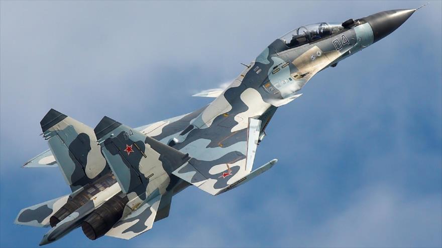 Avión de combate ruso Sujoi Su-30.