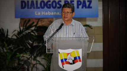 FARC pide al Gobierno colombiano actuar contra paramilitarismo