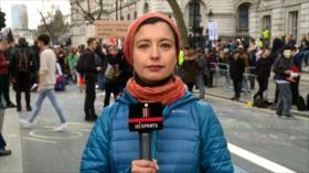 En la ola de los papeles de Panamá, británicos indignados piden renuncia de Cameron