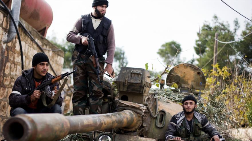 Integrantes del grupo terrorista Frente Al-Nusra, rama de Al-Qaeda en Siria.