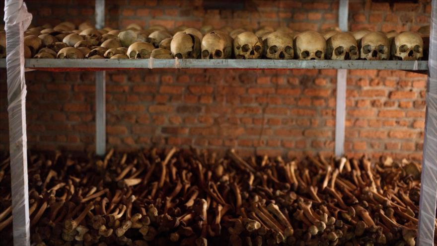 Cráneos y huesos de las víctimas del genocidio de Ruanda en 1994.