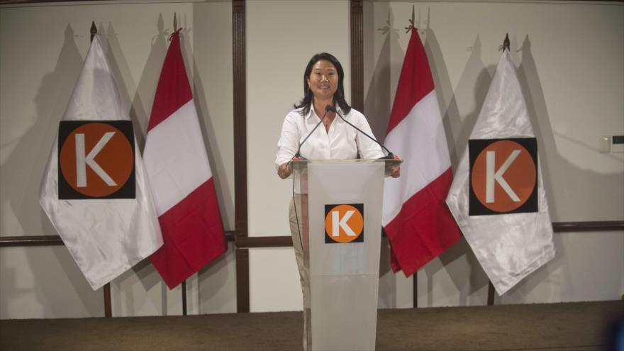 La candidata presidencial del partido Fuerza Popular, Keiko Fujimori, durante una rueda de prensa en Lima, 10 de abril 2016.