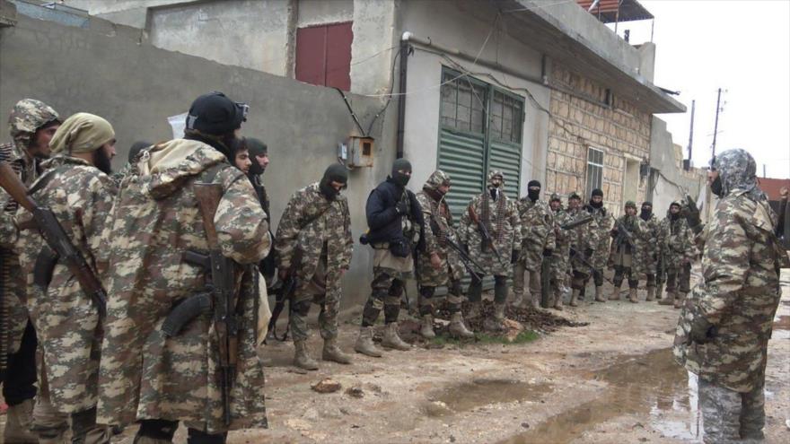 Integrantes del grupo terrorista EIIL (Daesh, en árabe) en Alepo (Siria).