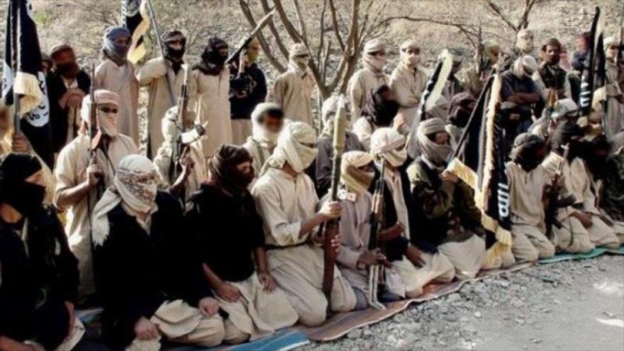 Integrantes del grupo terrorista Al-Qaeda en la Península Arábiga (AQPA) en Yemen.