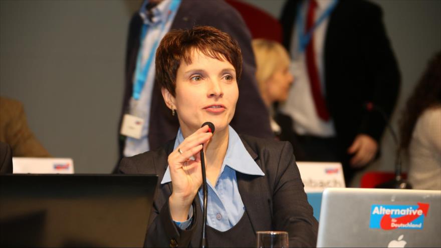 Frauke Petry, líder del partido populista de derecha islamófoba Alternativa para Alemania. 