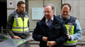 Fiscalía en España pide prisión para líder de Manos Limpias por la supuesta trama de extorsión