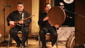 Irán - 1. Los encurtidos 2. Grupo musical Tariqat 3. Museo de Geología 4. Aspectos de Irán: El vidrio 