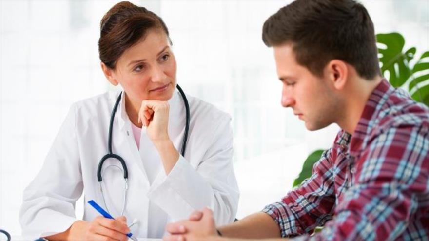 La Organización Mundial de la Salud (OMS) sugiere invertir en tratamiento para enfermedades mentales.