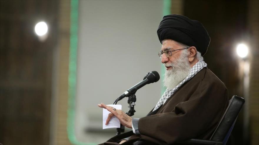 Líder iraní: Hostilidades de Occidente contra Irán se deben a su tecnología nuclear