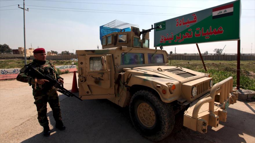Un coche militar del Ejército iraquí en la provincia iraquí de Nínive.