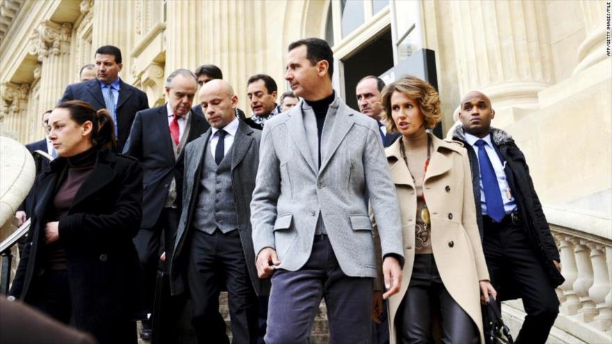 El presidente sirio, Bashar al-Asad, y su esposa Asma.