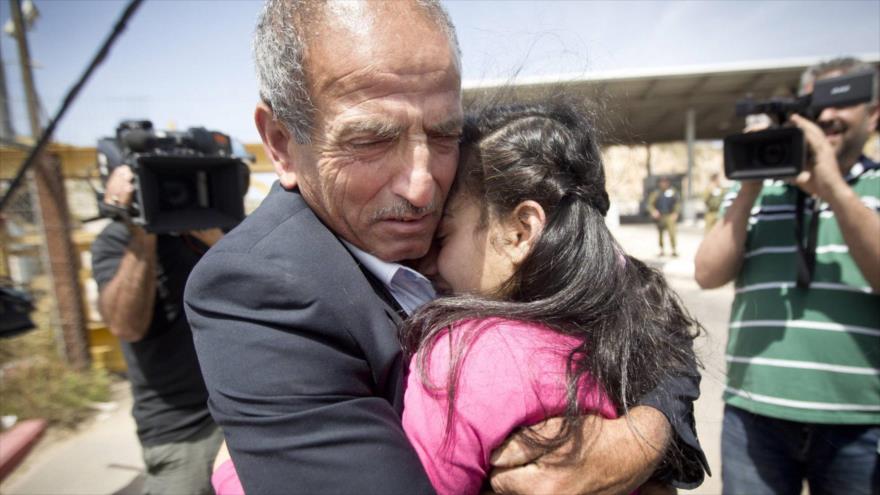 Israel libera a la prisionera palestina más joven: Dima al-Wawi de 12 años