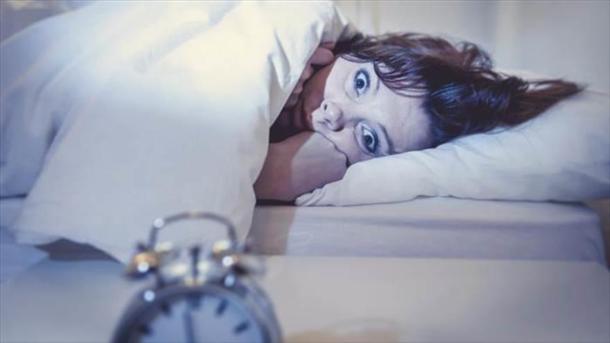 Dormimos mal en otra cama que no sea la nuestra porque nuestro cerebro reacciona ante lo que considera una "alerta de peligro".