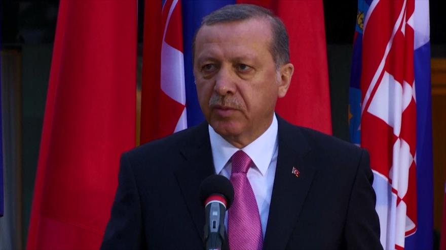 Erdogan pide a Occidente hacer más para aliviar crisis migratoria 