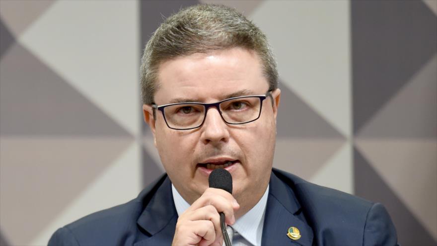 El senador del Partido Social Demócrata de Brasil (PSDB), Antonio Anastasia, relator de la Comisión Especial del Senado, 26 de abril 2016.