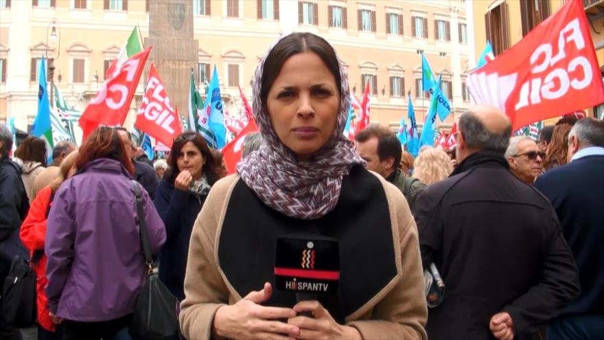 Italianos protestan por renovación contractual y reforma educativa