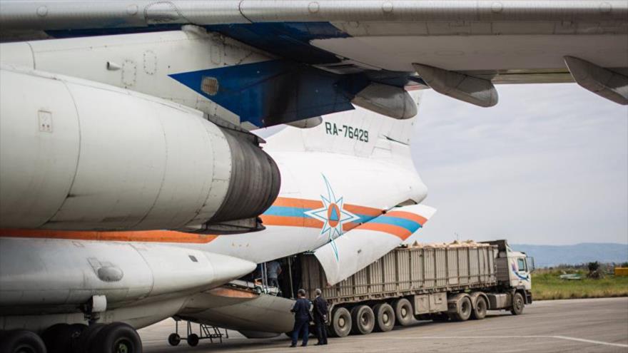  Aviones militares rusos han transportado doce toneladas de ayuda humanitaria a Siria.