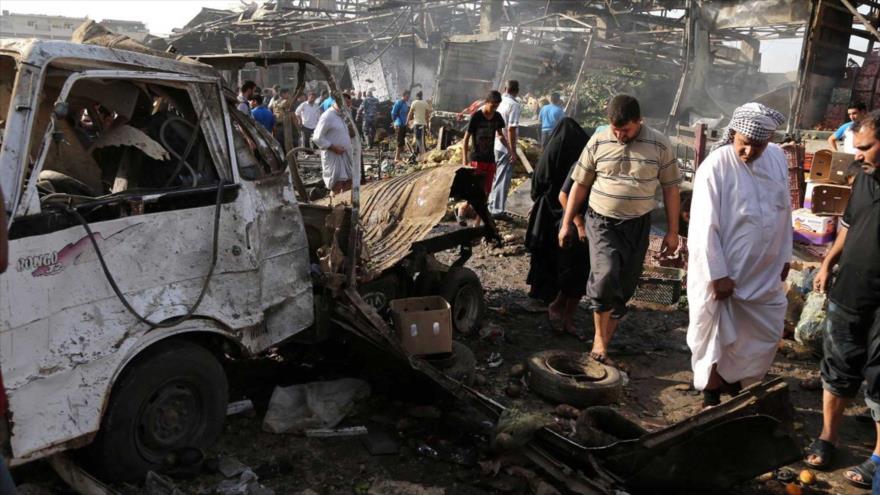 Un atentado con coche bomba en un mercado en Baghdad, capital de Irak.