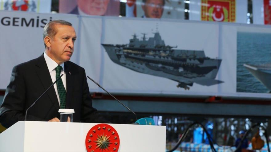 Presidente de Turquía, Recep Tayyip Erdogan, interviene en un acto en Estambul.