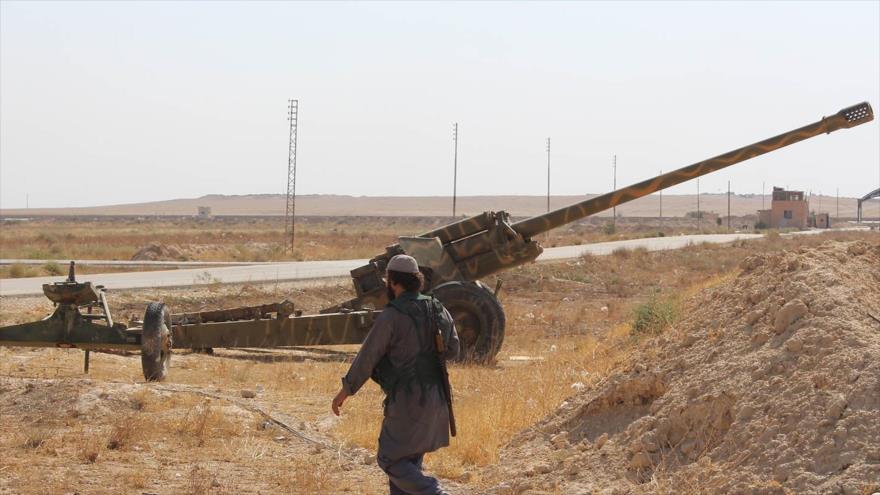 Artillería pesada del grupo terrorista EIIL en Siria.