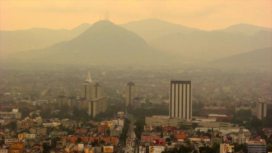 Las autoridades mexicanas declararon el lunes alerta ambiental.