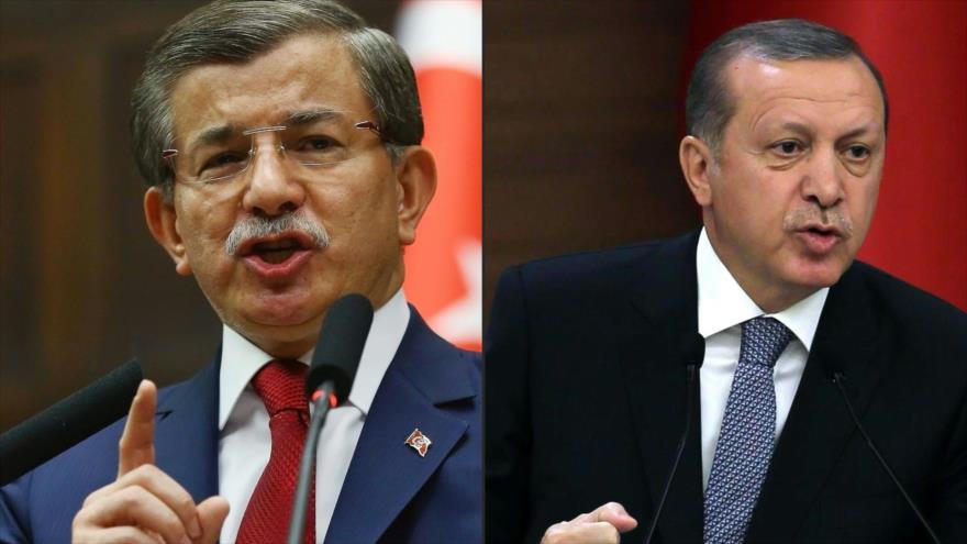 El presidente y el primer ministro de Turquía, Recep Tayyip Erdogan (dcha.) y Ahmet Davutoglu, respectivamente.