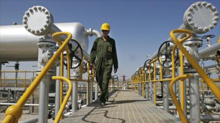 Irán puede unirse al plan de congelación de producción de petróleo