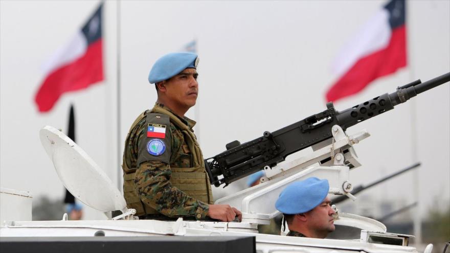Dos militares de las Fuerzas Armadas de Chile.