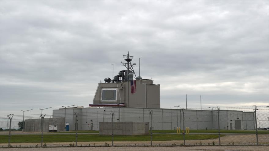 Centro de mando de la nueva instalación del sistema de defensa de misiles balísticos en la base aérea de Deveselu, Rumanía, 12 de mayo de 2016.