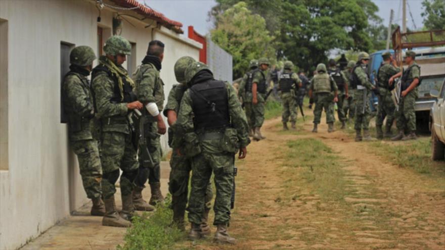 Militares mexicanos en Tlatlaya.