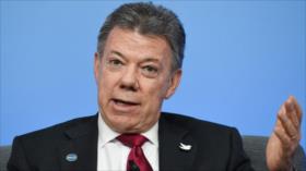 Santos llama a movilización social ante resistencia civil de Uribe