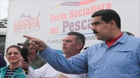 Maduro denuncia conspiración de la derecha con EEUU y llama a ejercicios militares