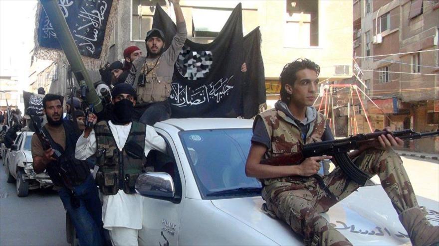 Combatientes de Frente Al-Nusra.