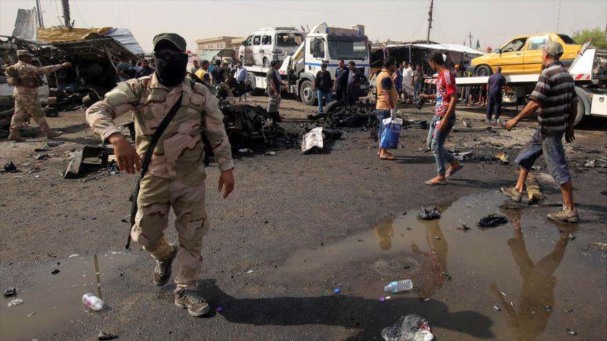 Escenario de un ataque suicida en las cercanías de Bagdad, capital de Irak. 