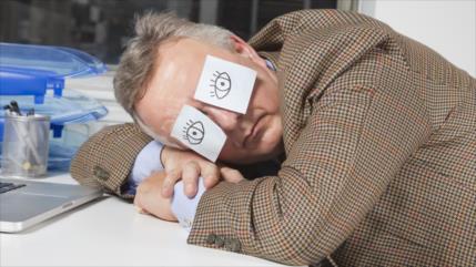 Dormir durante el día es ‘muy peligroso’: ¿Adiós a la siesta?
