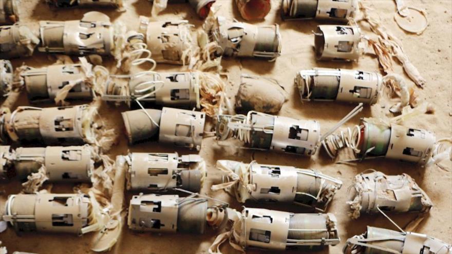 Algunas de las bombas de racimo británicas encontradas y recolectatdas recientemente por Amnistía Internacional en el norte de Yemen.
