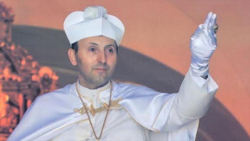 Sergio María Giner Jesús Hernández, papa de la escisión católica de la Iglesia Cristiana Palmariana de los Carmelitas de la Santa Faz de julio de 2011 a abril de 2016.