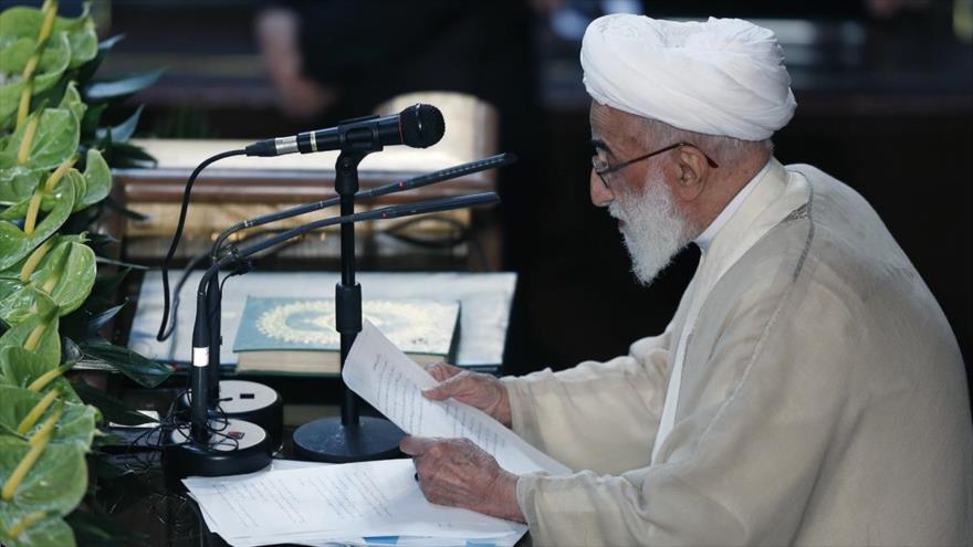 El ayatolá Ahmad Yanati, nuevo presidente de la Asamblea de Expertos de Irán.