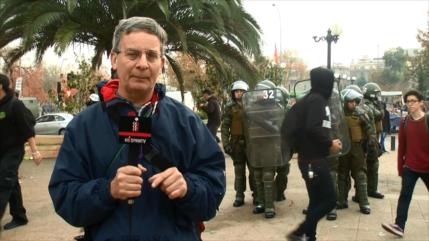 Brutal represión policial en Chile contra estudiantes secundarios