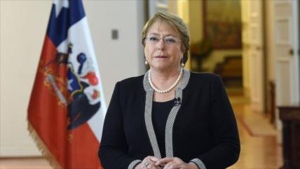 Bachelet tilda de "canallada" acusaciones que la vinculan con el caso Caval 