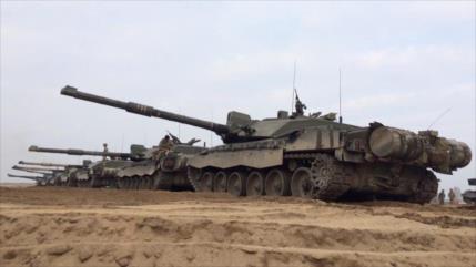 Soldados y tanques británicos se instalarían cerca de frontera rusa