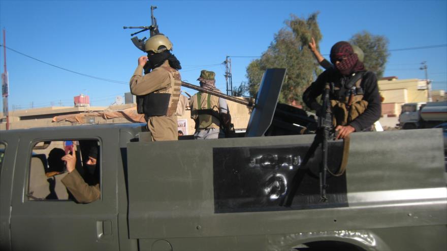Miembros del grupo terrorista takfirí EIIL (Daesh, en árabe).