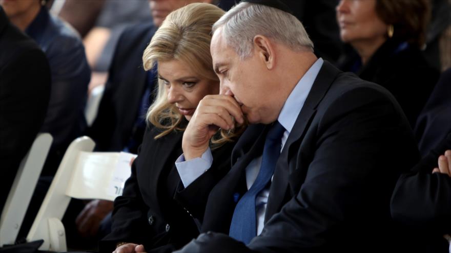 El primer ministro del régimen de Israel, Benyamin Netanyahu, junto a su esposa, Sara.